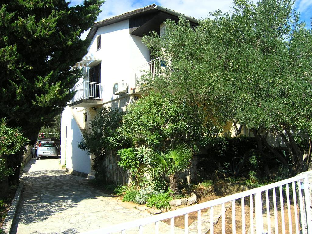 Apartmani Plach Кърк Екстериор снимка